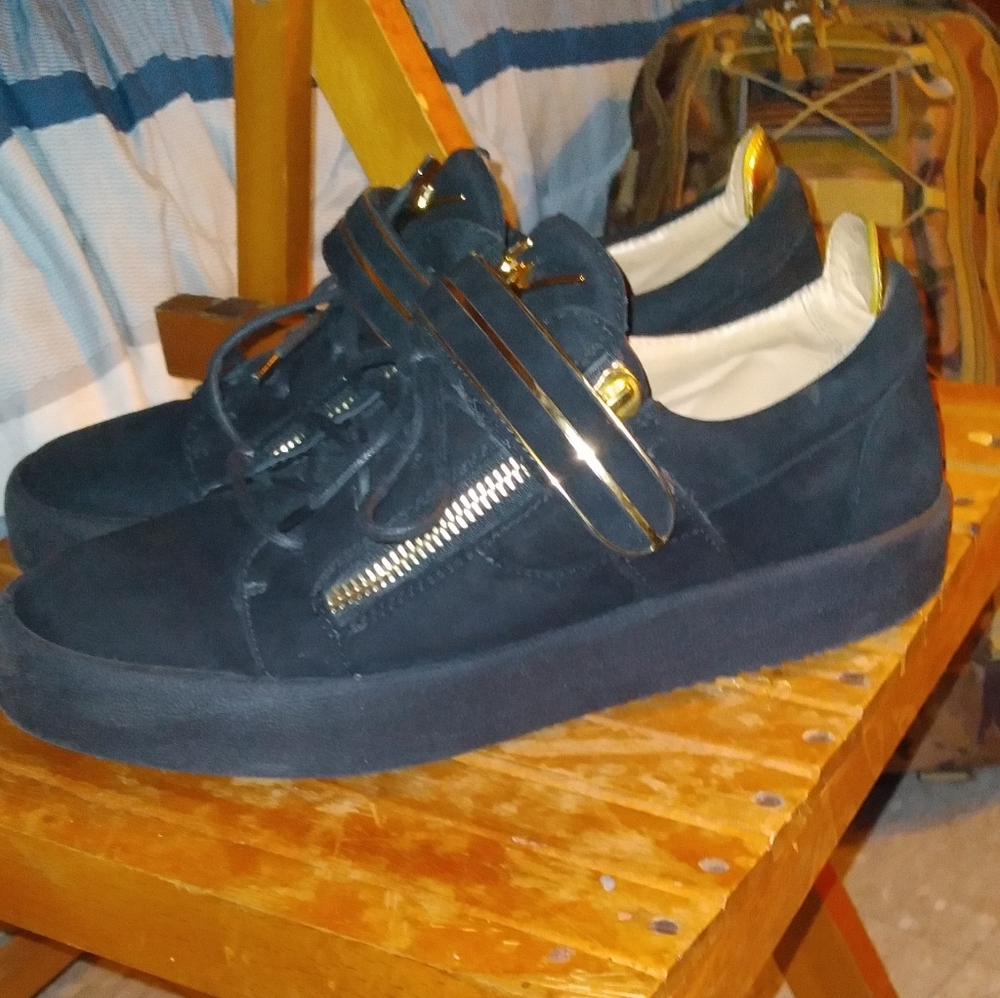 Giuseppe low tops